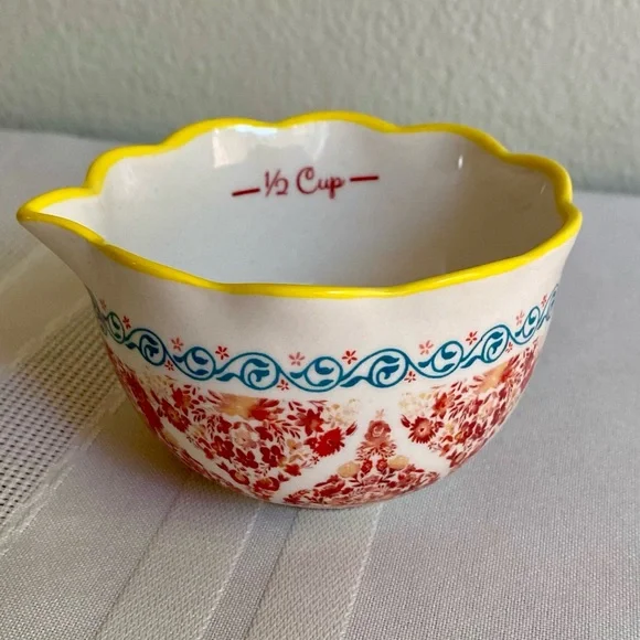 The Pioneer Woman Measuring Cup Set - Picture 8 of 16